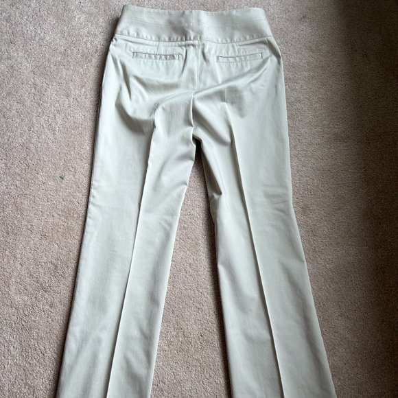Express Editor dress pants size 2R khaki - Picture 2 of 2